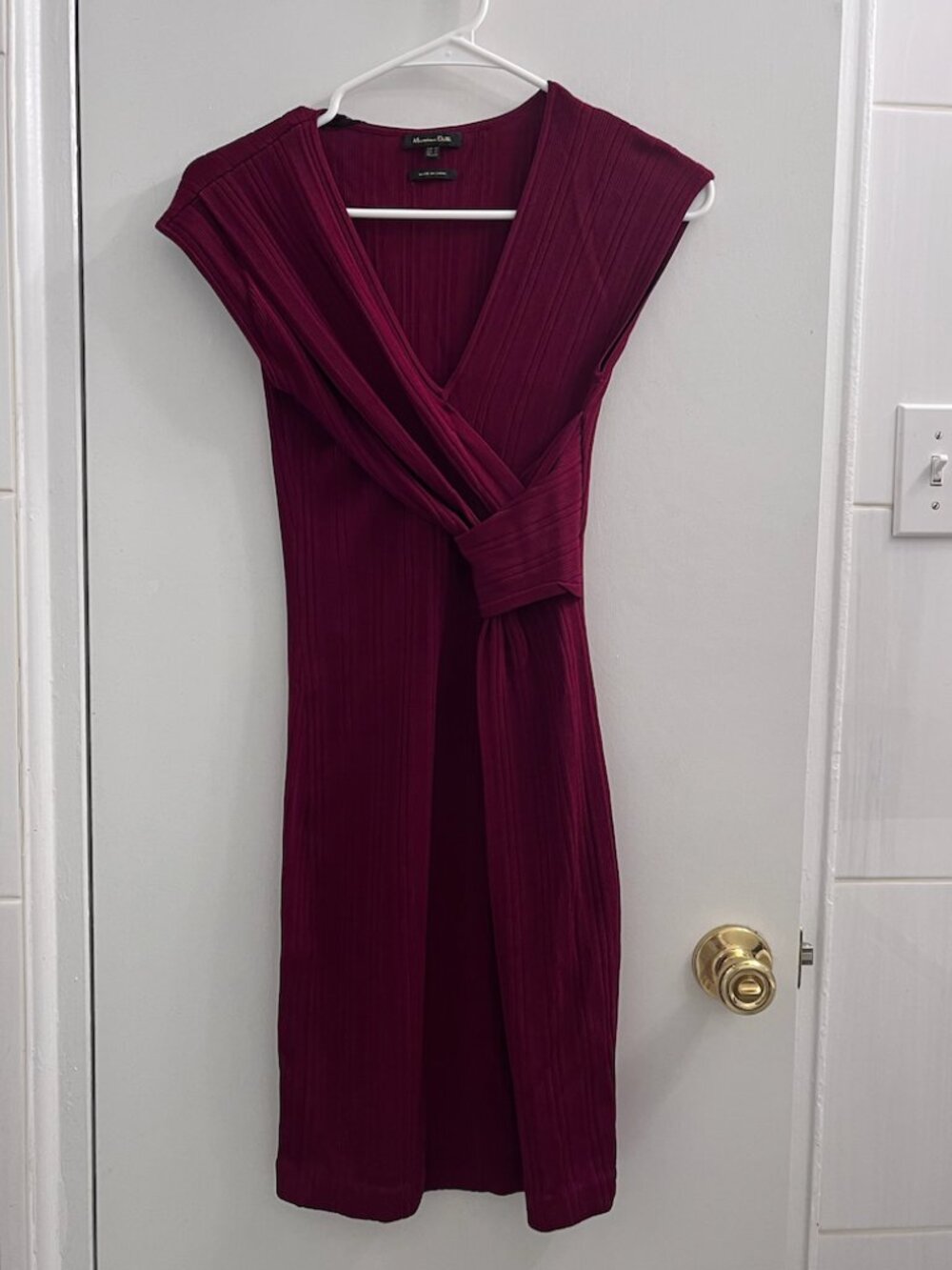XS Massimo Dutti burgundy cocktail dress